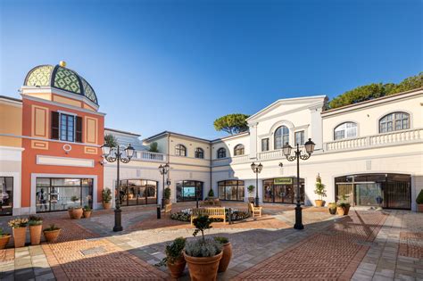 Directions to La Reggia Designer Outlet 